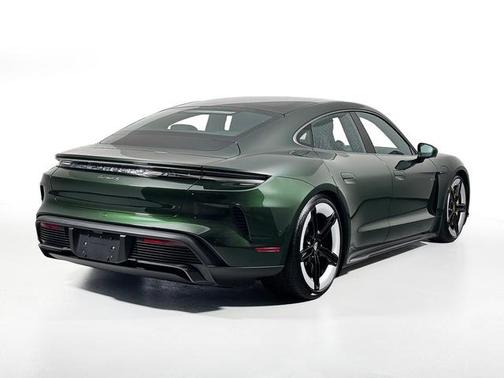 2025 Porsche Taycan Turbo S