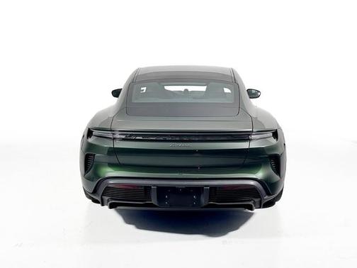2025 Porsche Taycan Turbo S