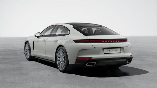 2025 Porsche Panamera 4