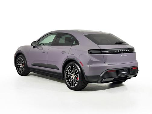2025 Porsche Macan 4S Electric