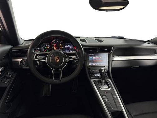 2017 Porsche 911 Carrera