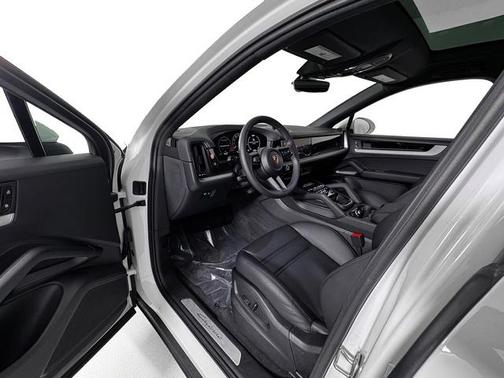 2025 Porsche Cayenne Cayenne