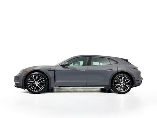 2025 Porsche Taycan 4