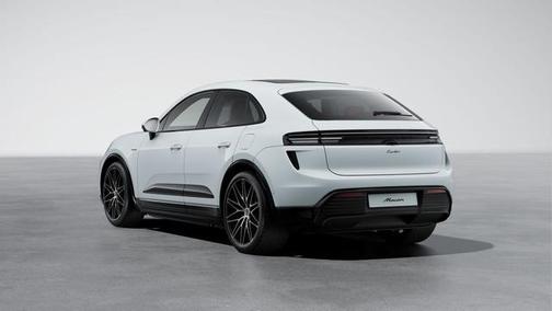 2025 Porsche Macan Turbo