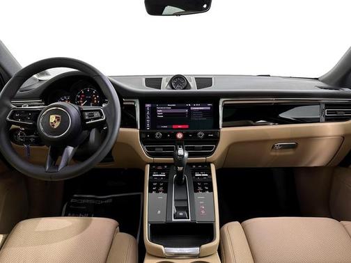 2025 Porsche Macan T