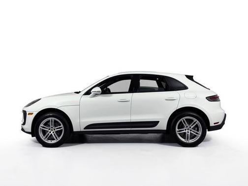2025 Porsche Macan T