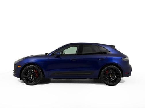 Gentian Blue Metallic 2026 Porsche Macan Macan GTS