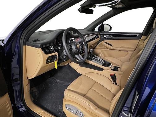 2025 Porsche Macan S