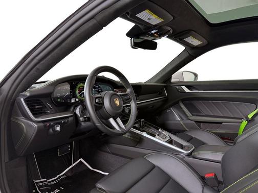 2024 Porsche 911 Turbo S