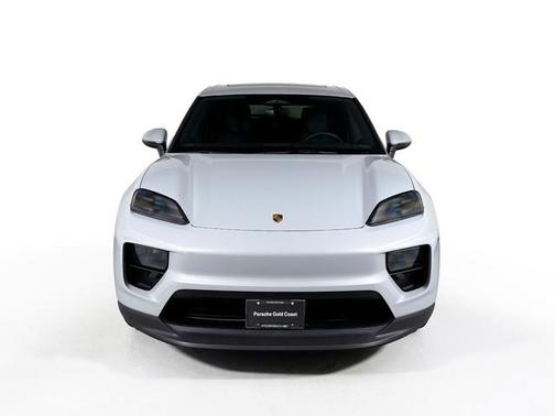 Ice Grey Metallic 2026 Porsche Macan Macan Electric