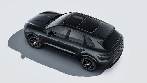 Chromite Black Metallic 2026 Porsche Cayenne S