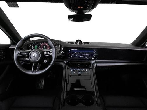 2025 Porsche Panamera Turbo