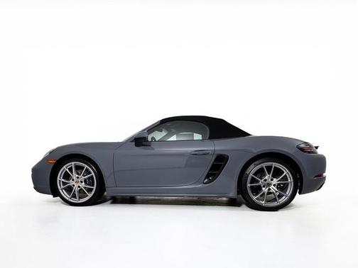 2025 Porsche 718 Boxster Style Edition