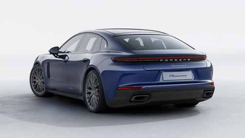 2026 Porsche Panamera 4