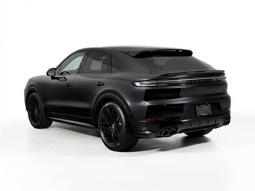 2026 Porsche Cayenne GTS