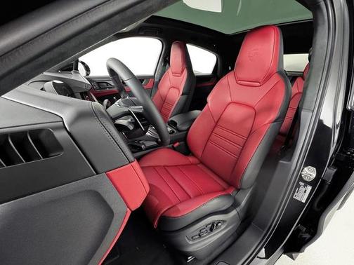 2026 Porsche Cayenne GTS
