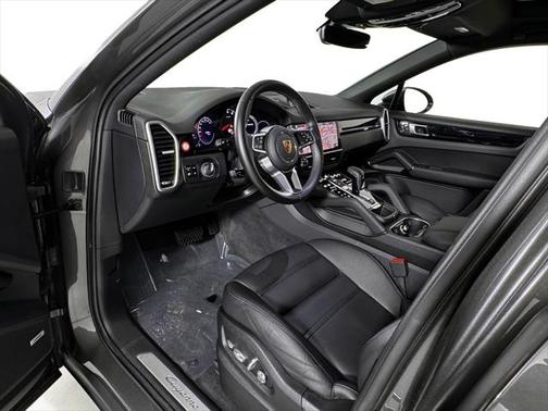 2021 Porsche Cayenne Coupe
