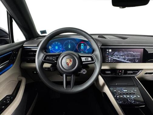 2025 Porsche Macan 4