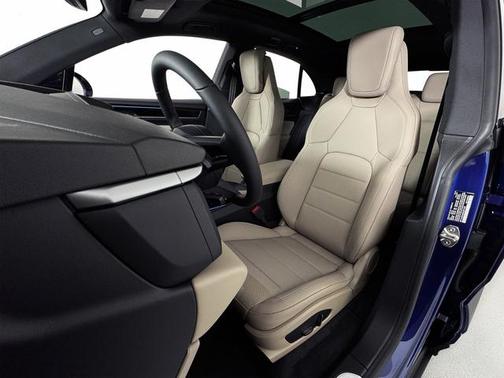 2025 Porsche Macan 4