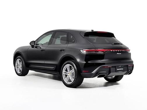 2025 Porsche Macan T