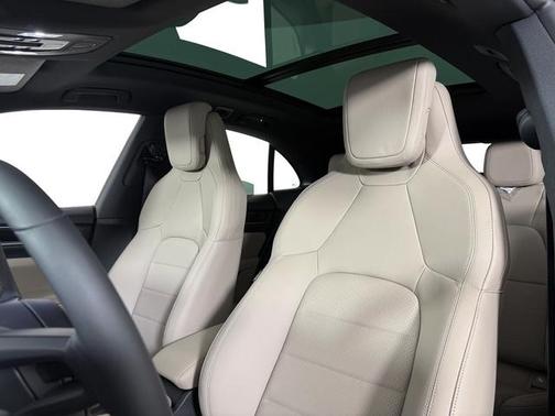 2025 Porsche Macan Electric