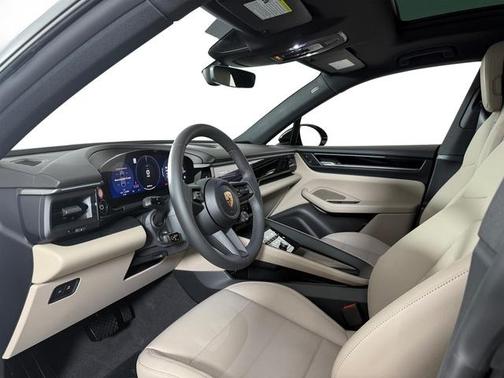 2025 Porsche Macan Electric