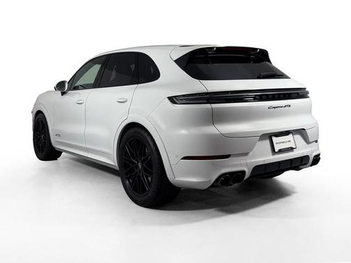 2026 Porsche Cayenne GTS