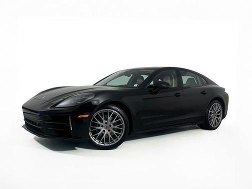 2026 Porsche Panamera 4
