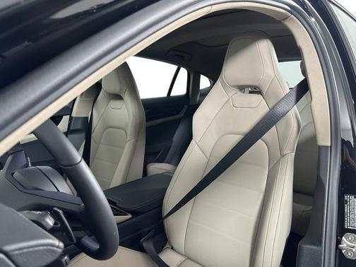 2026 Porsche Panamera 4