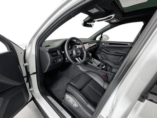 2025 Porsche Macan Macan S