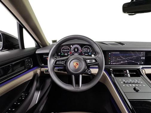 2025 Porsche Panamera 4