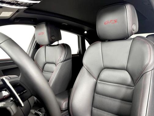 2026 Porsche Macan GTS