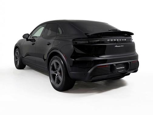 2025 Porsche Macan 4S