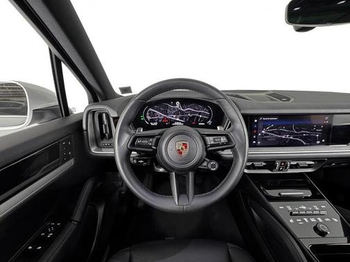 Dolomite Silver Metallic 2026 Porsche Cayenne Cayenne