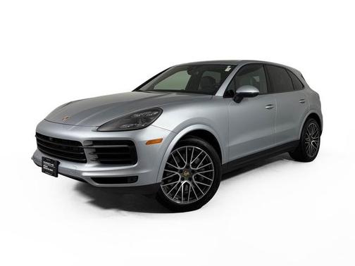 Dolomite Silver Metallic 2023 Porsche Cayenne S