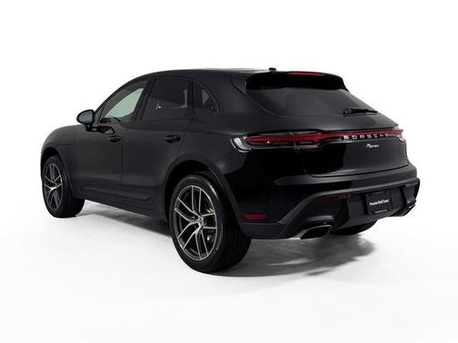 2025 Porsche Macan T