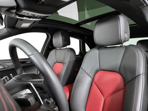 2025 Porsche Macan T