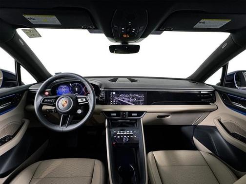 2025 Porsche Macan 4