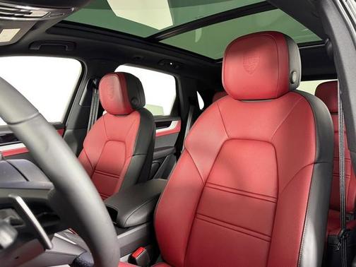 2025 Porsche Cayenne S