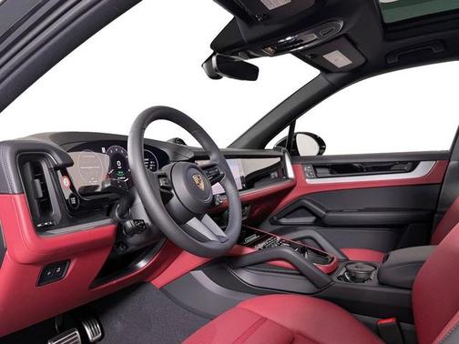 2025 Porsche Cayenne S