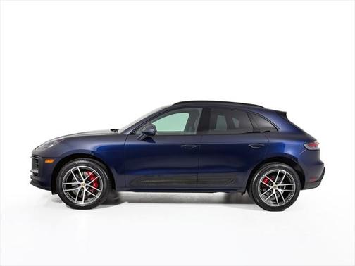 2022 Porsche Macan Base