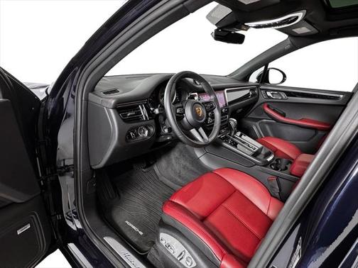 2022 Porsche Macan Base