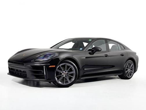 2025 Porsche Panamera 4