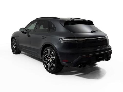 Volcano Grey Metallic 2022 Porsche Macan Macan GTS