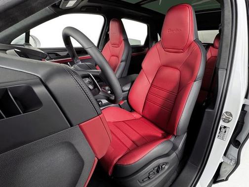 2025 Porsche Cayenne Cayenne Turbo E-Hybrid