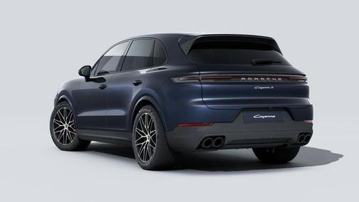 Algarve Blue Metallic 2026 Porsche Cayenne S