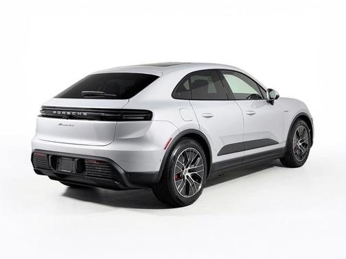 Ice Grey Metallic 2026 Porsche Macan Macan Electric 4S