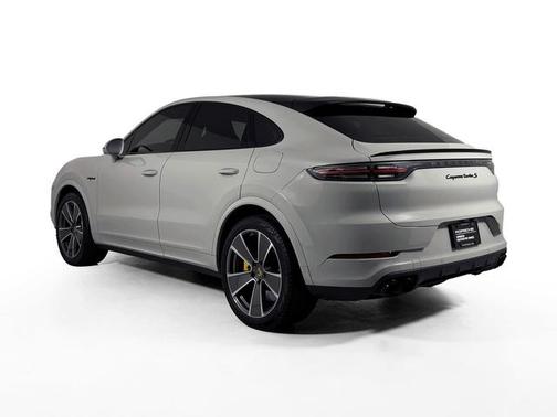2021 Porsche Cayenne Turbo S