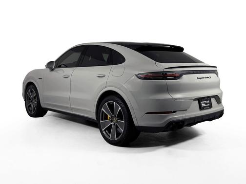 2021 Porsche Cayenne Turbo S