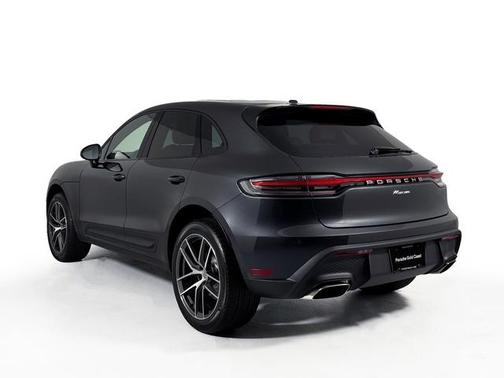 2026 Porsche Macan 